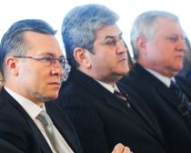 Independentii si-au inscris partidul la tribunal Sarbu Oprea Diaconescu ...