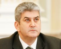 Oferta partidului lui Oprea canta deja prohodul PSD Tineretul tinta discursului UNPR Vezi programul