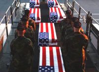 NUMÃRUL SINUCIDERILOR SOLDAÞILOR AMERICANI, MAI MARE DECÂ NUMÃRUL SINUCIDERILOR SOLDAÞILOR AMERICANI, MAI MARE DECÂ