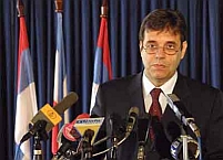 Kostunica: serbia va adera la ue numai alaturi de kosovo