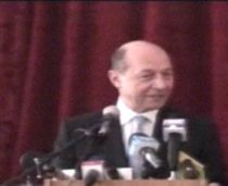 Basescu Avem acelasi sange ca moldovenii 