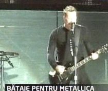 Bataie intre fanii Metallica si politisti 