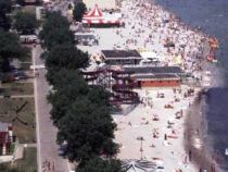 Scad chiriile pe litoral. O garsonieră în Costineşti se poate închiria cu 100 de euro