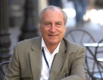 Tomas Eloy Martinez