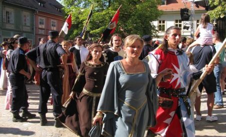 Festivalul Sighişoara Medievală debutează vineri. Se reunesc 13 ordine cavalereşti