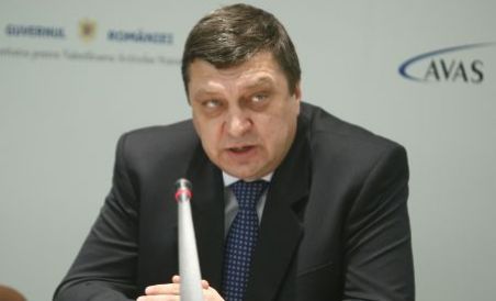 Atanasiu: Presedintele se baga unde nu ii fierbe oala. ...