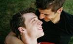 Elevii germani învaţă cum să ?agaţe? un homosexual