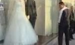 Tot mai mulţi tineri din marile oraşe aleg să trăiască în singurătate 
