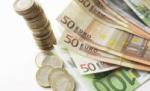 Salarii fabuloase în instituţiile de stat. Preşedintele AVAS câştigă de şase ori mai mult decât premierul României
