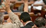 Uninominalul, tot pe liste. Ce şanse au candidaţii independenţi să intre în parlament