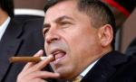Vasile Turcu dă autografe la DNA. Despre afacerea Opera Română, nu ştie nimic