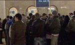 Aglomeraţie şi gaze lacrimogene în gări din cauza biletelor gratuite oferite de Guvern 