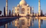 O replică a celebrului Taj Mahal, construită la Bangladesh