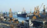 Exporturile României au scăzut la mai puţin de jumătate faţă de anul trecut


