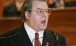 PRM, datornic la RAAPS: C.V. Tudor se pregăteşte pentru conferinţe în Cişmigiu
