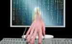 Hackeri români, arestaţi pentru furtul electronic a peste 350.000 de euro

