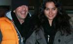 Actorul Bruce Willis se căsătoreşte cu modelul Emma Hemming