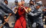93 de călugări tibetani, arestaţi în China


