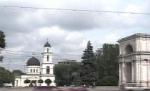 Alertă cu bombă la mai multe instituţii din Chişinău 