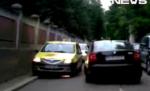 Cum să îţi parchezi maşina fără să poată fi ridicată sau despre ironiile Poliţiei din Iaşi (VIDEO)