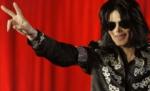 Aproape 500 de obiecte care i-au aparţinut lui Michael Jackson, descoperite într-un depozit