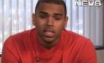 Chris Brown îşi cere scuze pentru că a bătut-o pe Rihanna (VIDEO)
