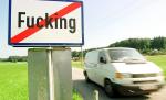 Localnicii din Fucking, exasperaţi de turiştii care vin să facă sex în locurile publice
