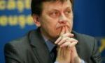 Antonescu îi cere explicaţii lui Boc pentru respingerea unui proiect STS de prevenire a votului multiplu
