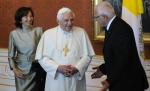 Papa Benedict al XVI-lea efectuează o vizită de trei zile în Cehia
