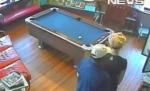 Au făcut sex în salonul de tatuaje, în faţa camerelor de supraveghere (VIDEO)