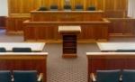 Un american a încercat să se sinucidă cu un stilou, în sala de tribunal 