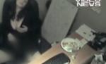 Filmată în timp ce se masturba la birou - VIDEO 
