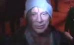 Mickey Rourke, asaltat de florărese din România (VIDEO)