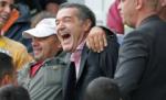 Convoiul lui Gigi Becali, atacat cu pietre în Ghencea