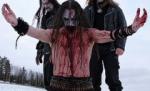 Fan aruncat de pe scenă de vocalistul formaţiei Marduk (VIDEO)
