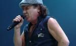 Solistul trupei AC/DC critică discursurile vedetelor despre caritate 