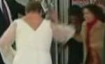 Reduceri la rochii de mireasă, în New York. 2.400 de modele vândute într-un minut (VIDEO)