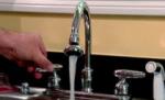 Soldat american, arestat după ce i-a aplicat fiicei sale metoda simulării înecului pentru că nu ştia alfabetul