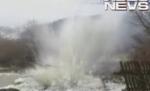 Gospodării inundate şi detonări de gheaţă, în Bistriţa (VIDEO)