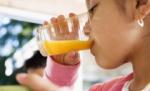 Studiu: Substanţă cancerigenă în mai multe sucuri comercializate în Europa 