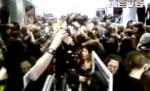 Isterie într-un magazin din Franţa: S-au călcat în picioare ca să cumpere haine (VIDEO)