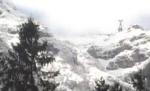Risc de avalanşe pe traseele din Masivul Bucegi. Condiţii excelente de schi pe Valea Prahovei