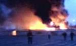 Incendiu de proporţii într-o piaţă din Sibiu. Zeci de chioşcuri au fost distruse (VIDEO)