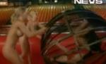 Bowling pe dezbrăcatelea: Rămân goale pe măsură ce pierd - VIDEO