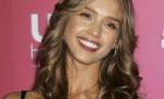 Jessica Alba a vizitat stadionul finalei Cupei Mondiale. 
