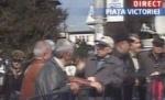 Peste 200 de pensionari pichetează sediul Guvernului, nemulţumiţi de punctul de pensie şi coplata în sănătate (VIDEO)
