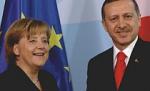 Merkel: Turcii pot avea şcoli, dar germana este condiţie obligatorie pentru minoritarii din Germania