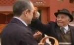 Premierul Boc a primit un ou în cap de la tatăl său (VIDEO)