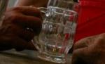 Ieşean internat în comă alcoolică după ce a pariat că bea zece litri de ţuică, vin şi bere (VIDEO)