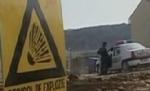 Trei sibieni au fost răniţi după ce unul dintre ei a călcat pe un proiectil care a explodat